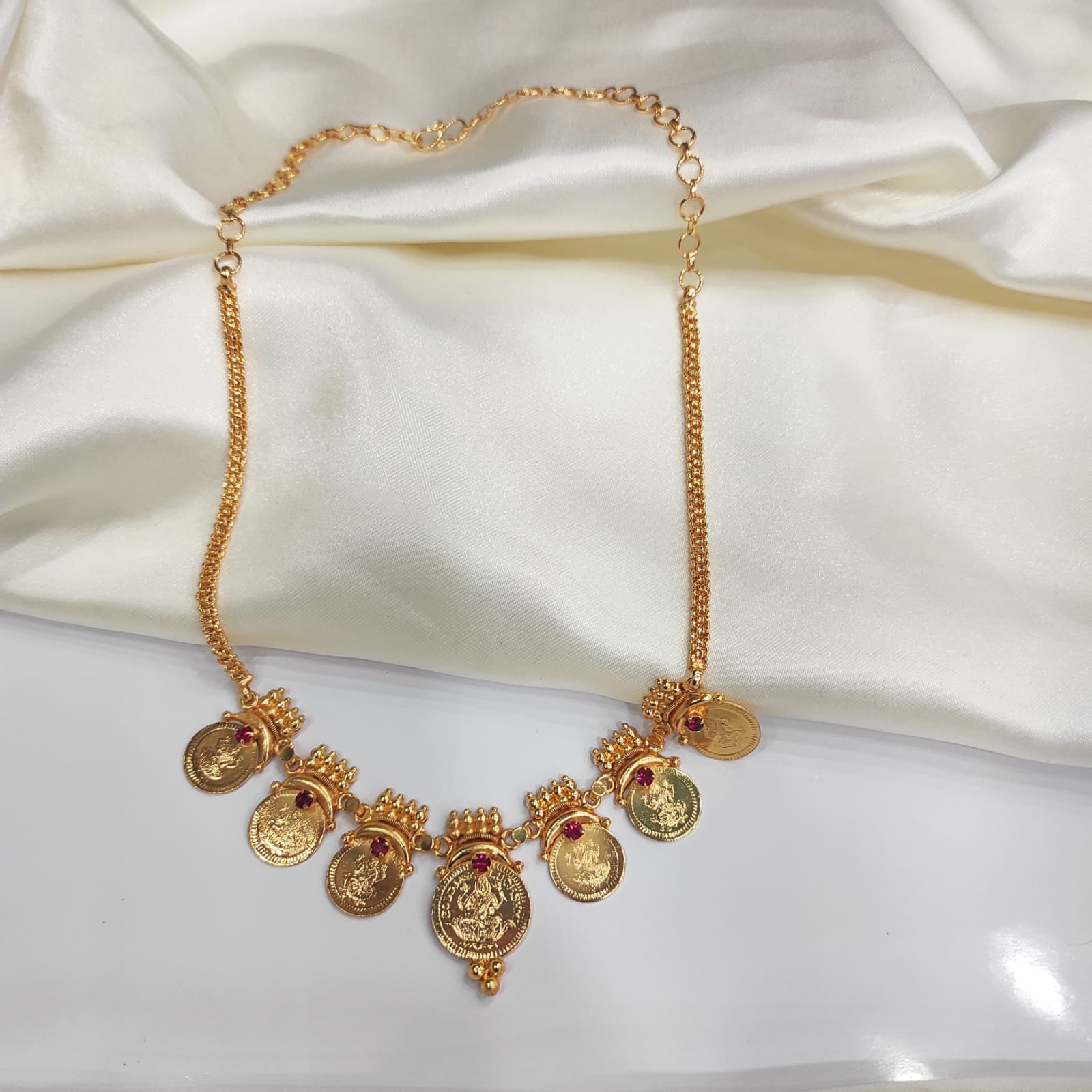 Gold plated lakshmi necklace 3+3 pettals with stud