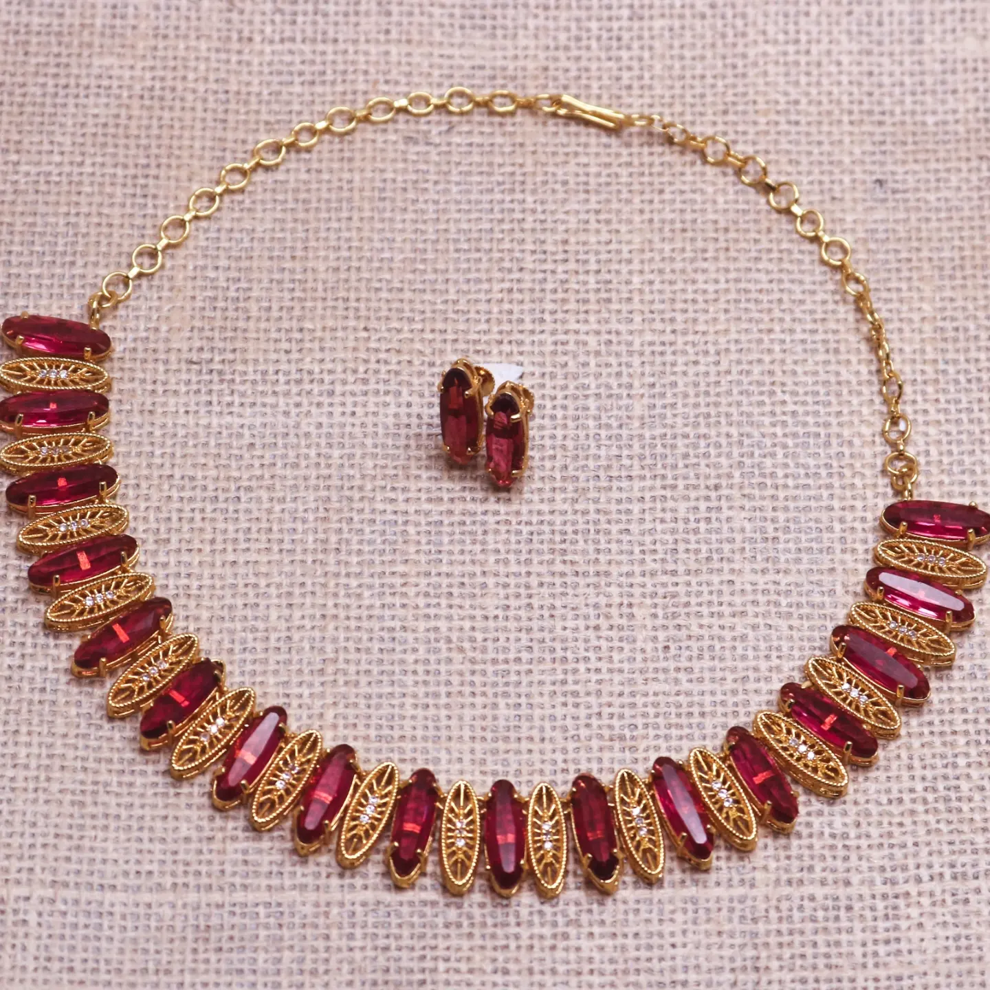 Long ruby ovel stone necklace