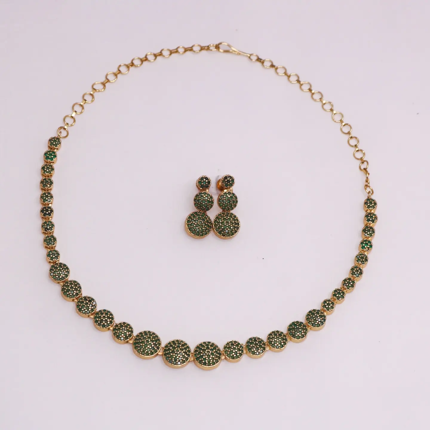 Gold plated green doumble necklace with three step doumble green doumble stud