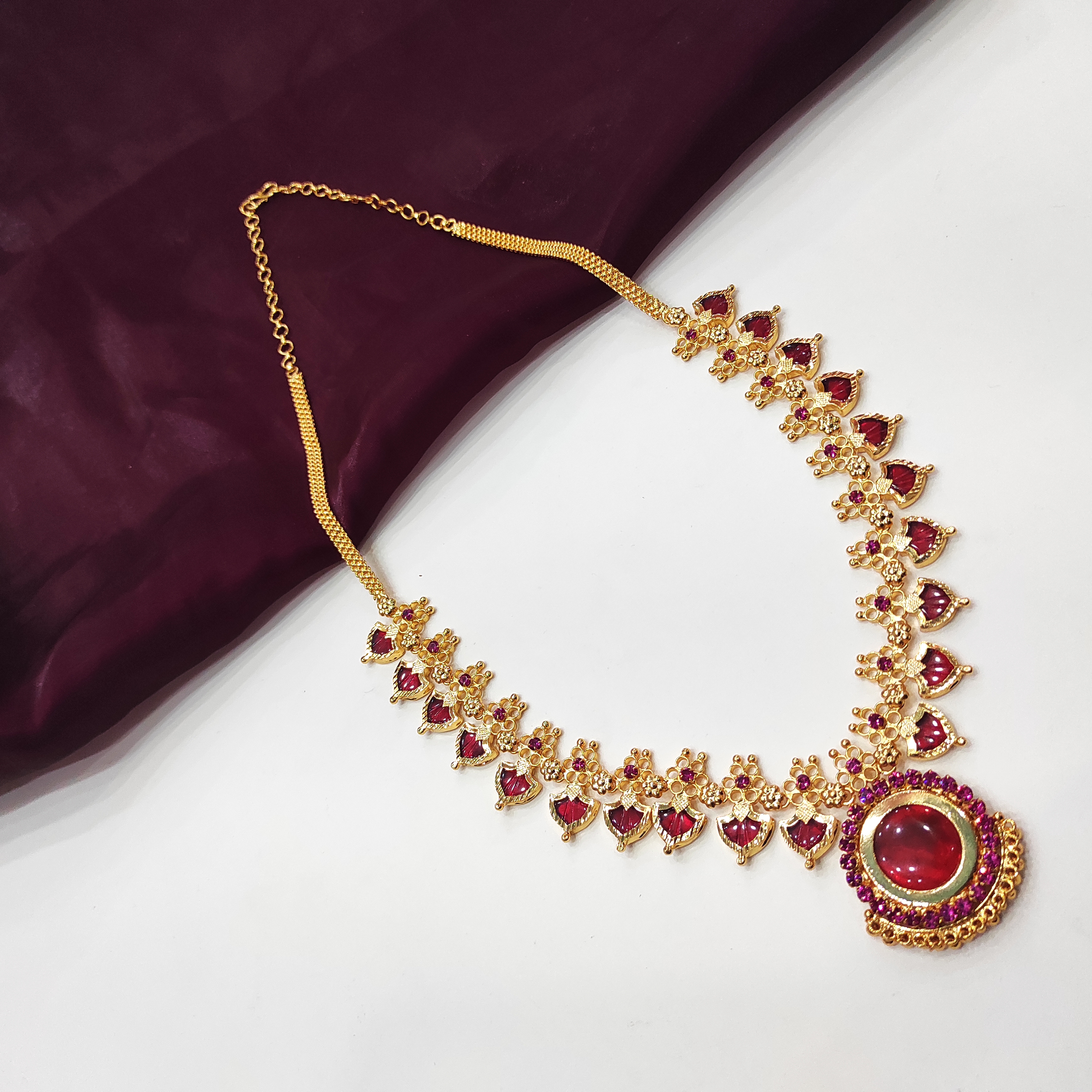 Gold plated Palakka flower red 10+10 haram