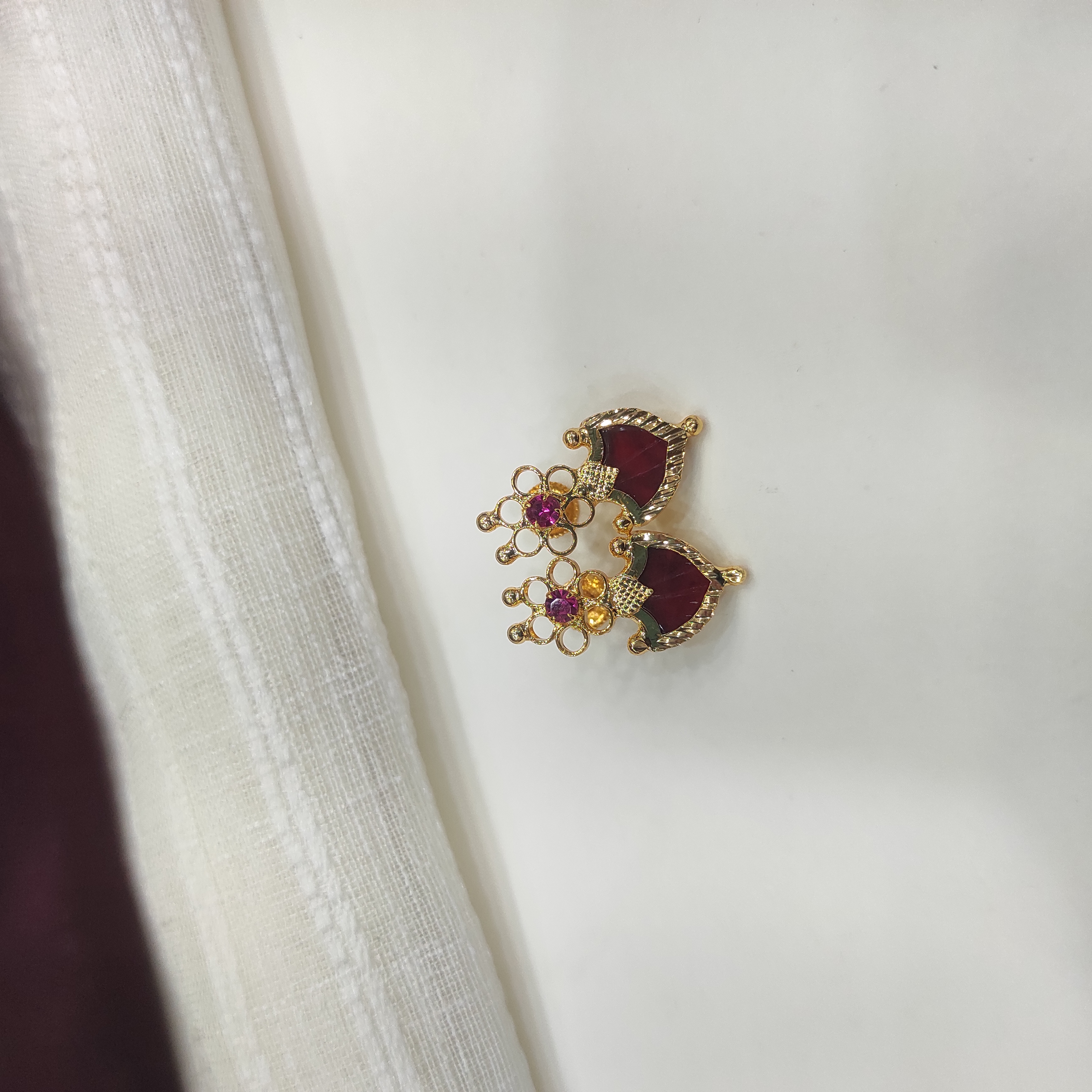 Palakka flower red stud