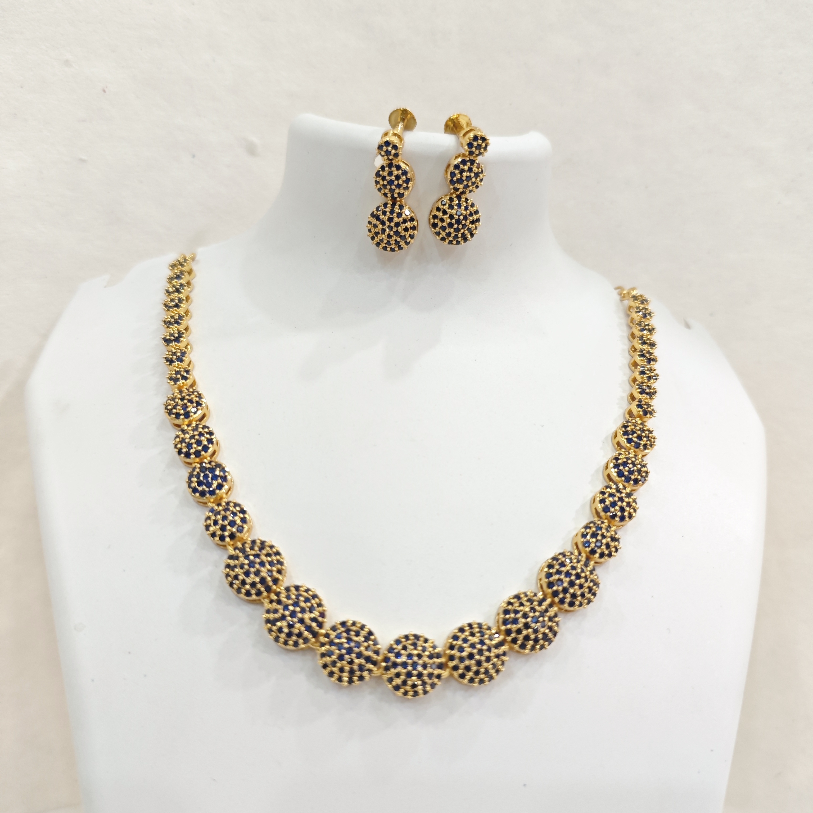 Gold-Plated Blue Stone Round Necklace Set
