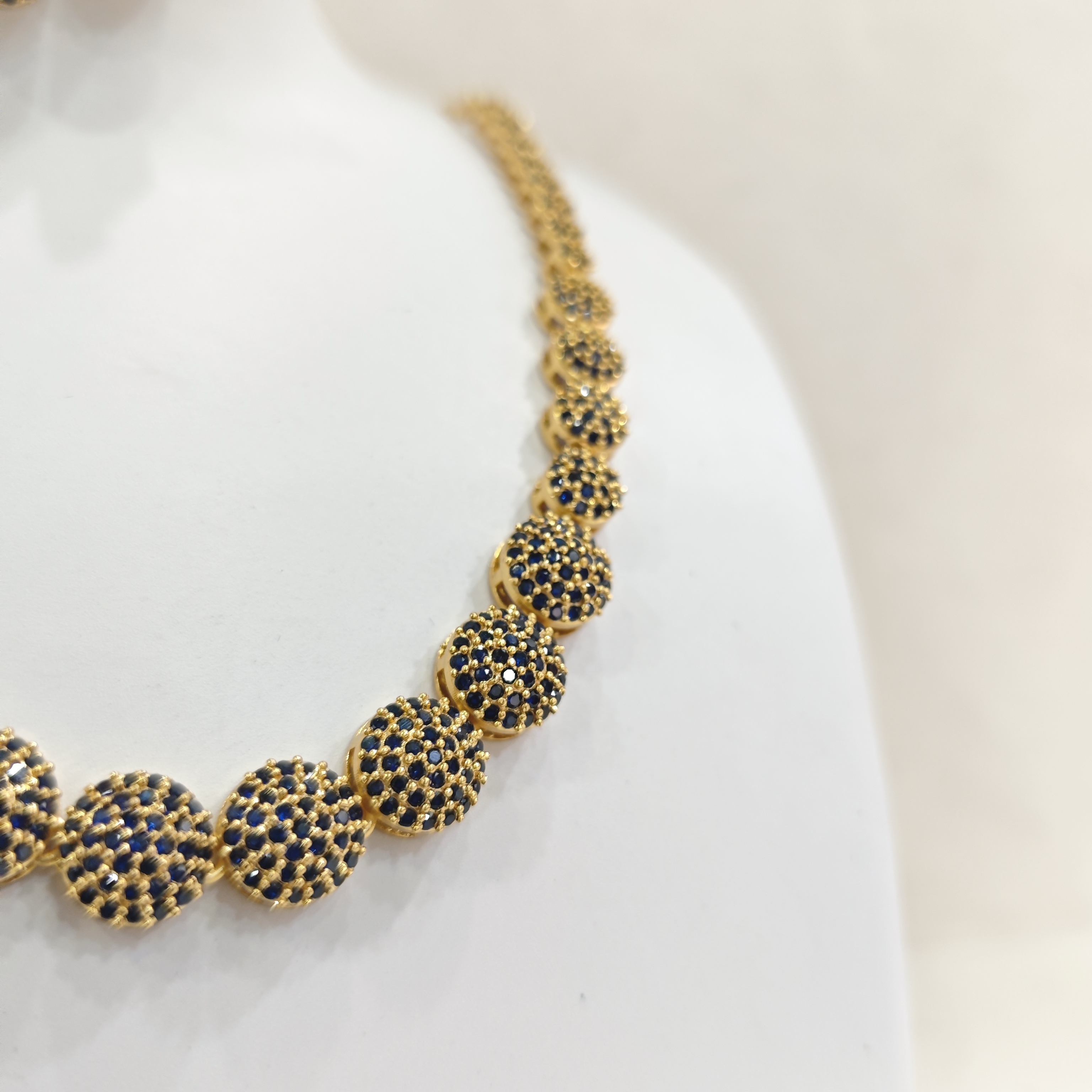 Gold-Plated Blue Stone Round Necklace Set