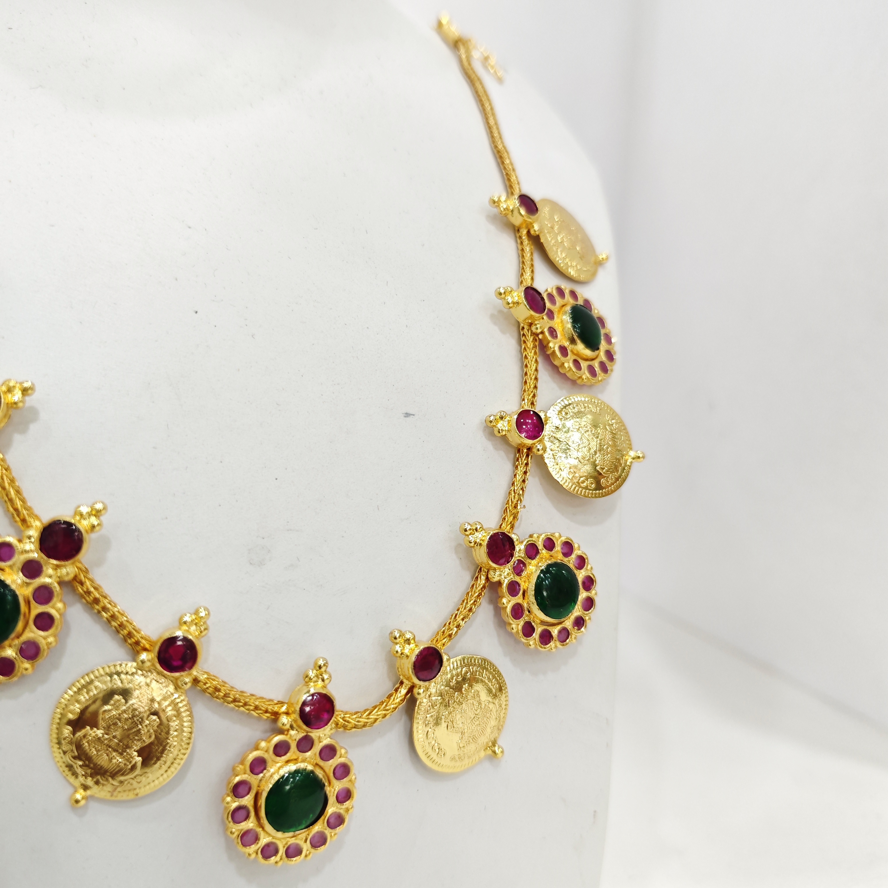 Green Stone Kasu Mala Necklace with Ruby Border Accents