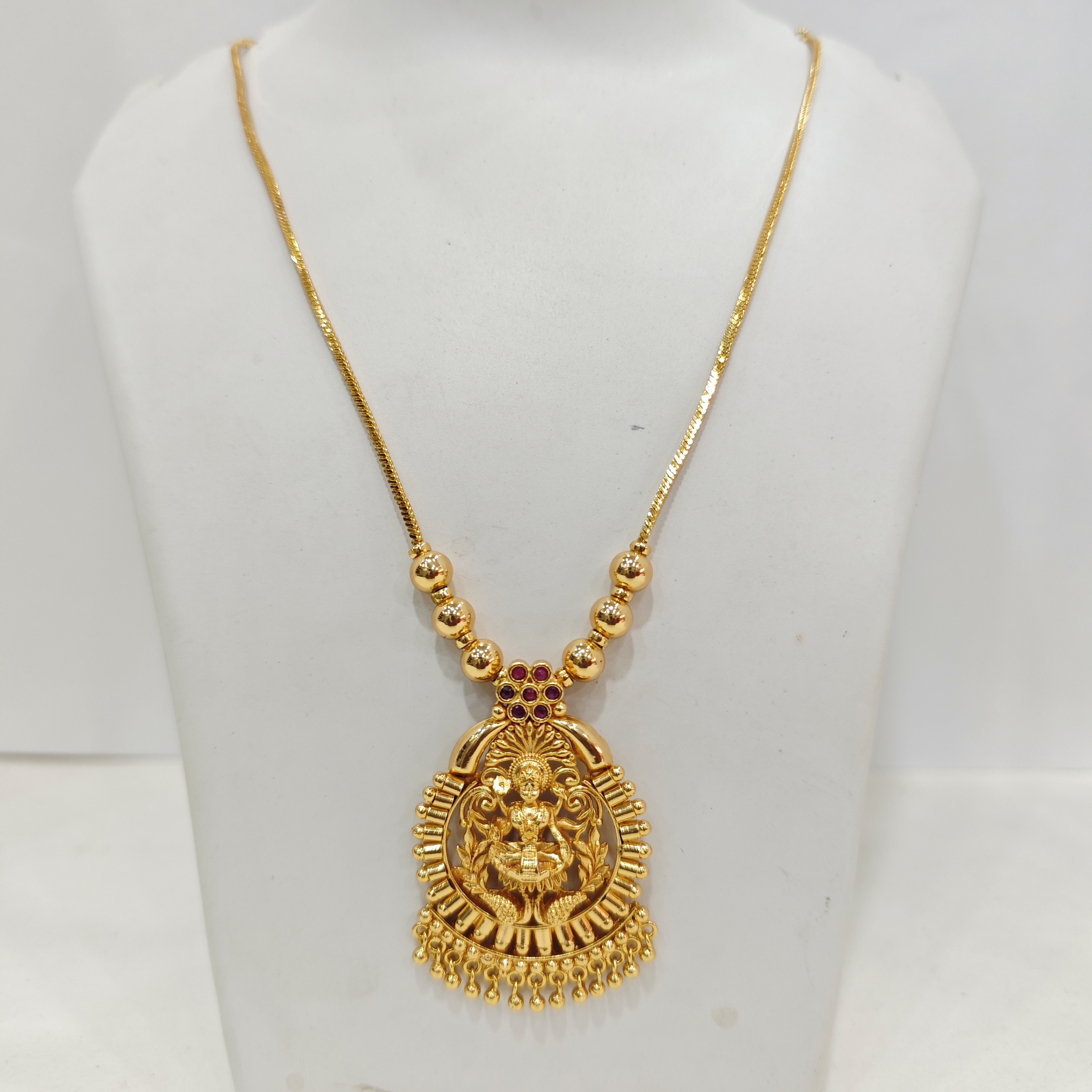 Lakshi Temple Pendant with ruby flowerNecklace