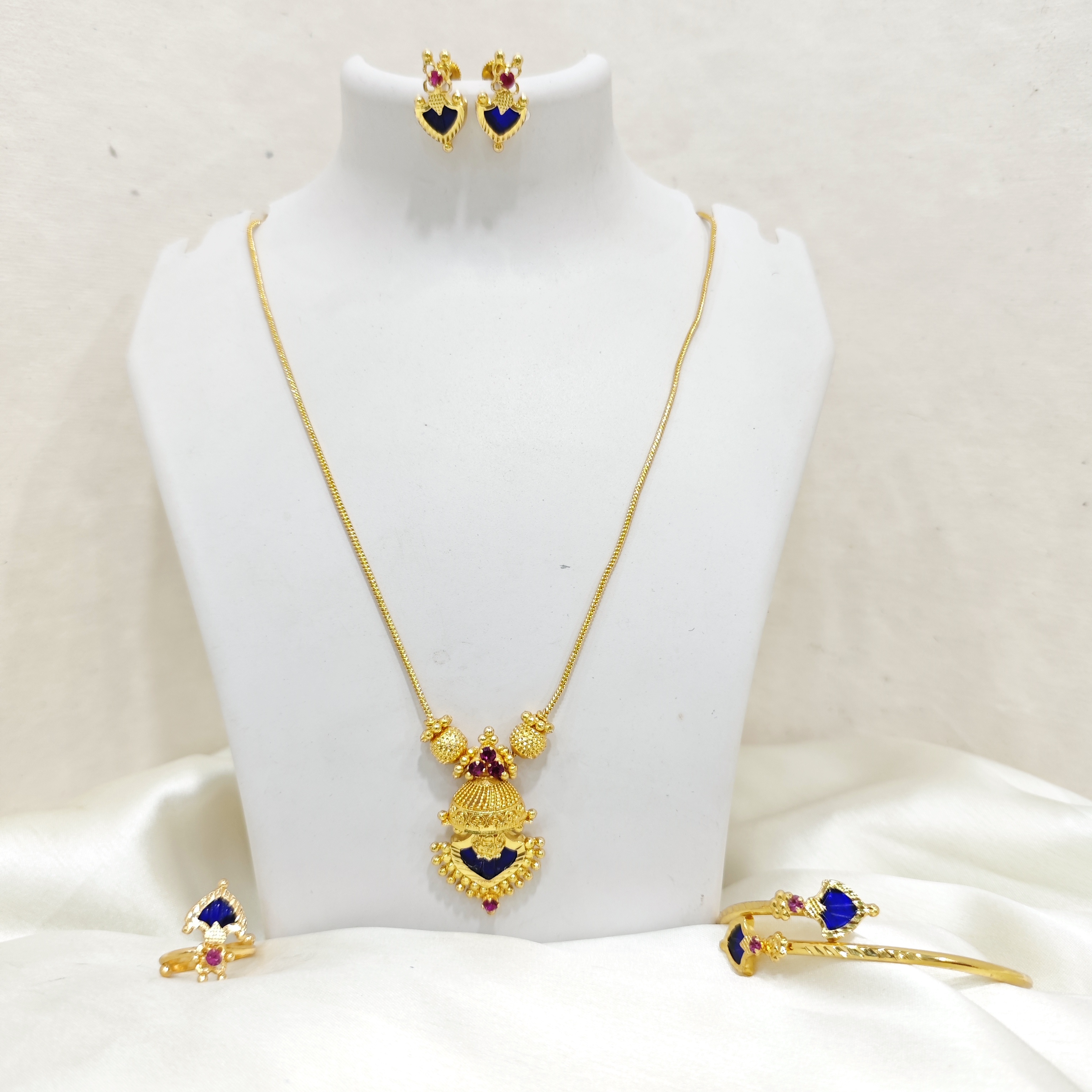 Traditional Blue Stone Gold-Plated Jewellery Set