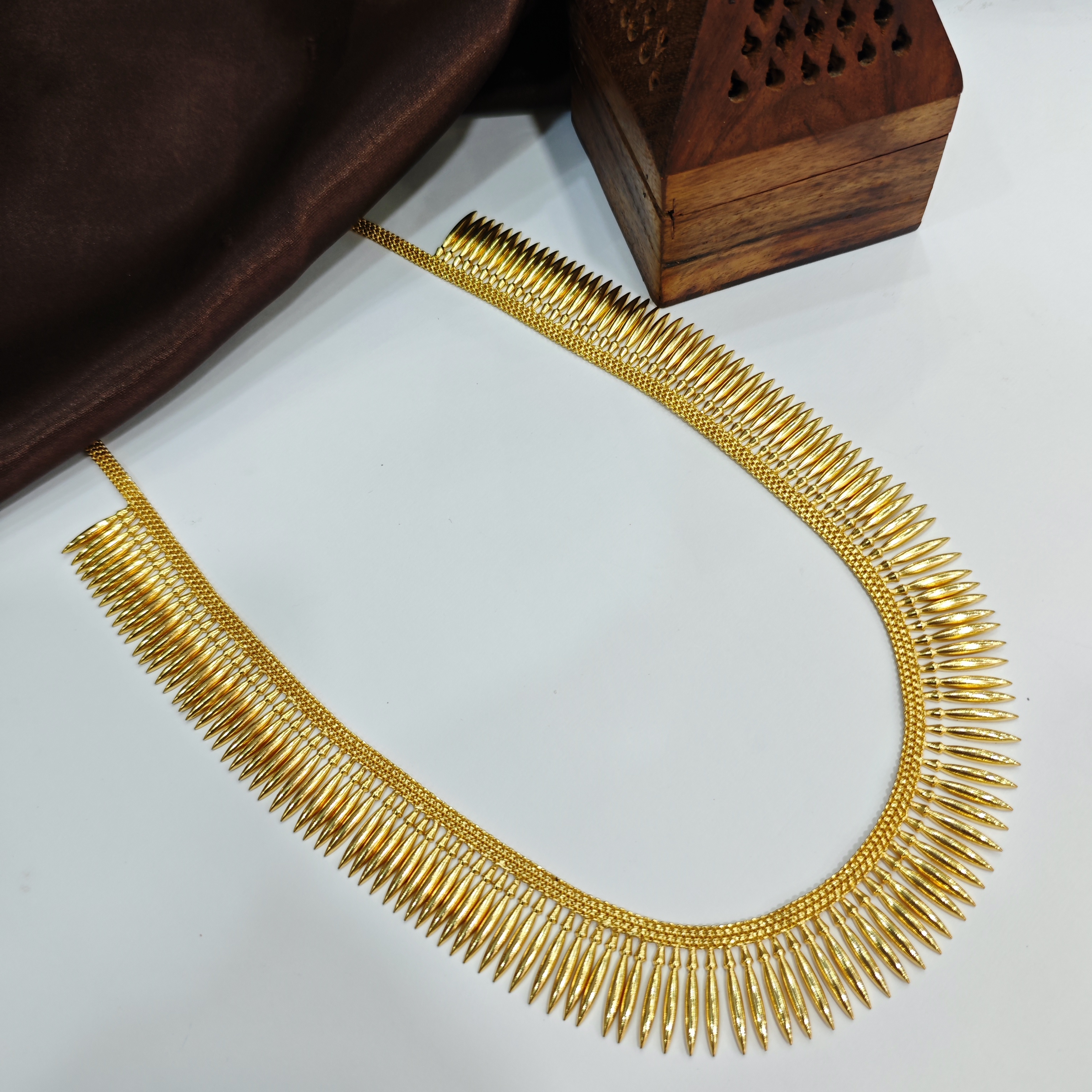 Mullamottu Necklace – Gold Plated