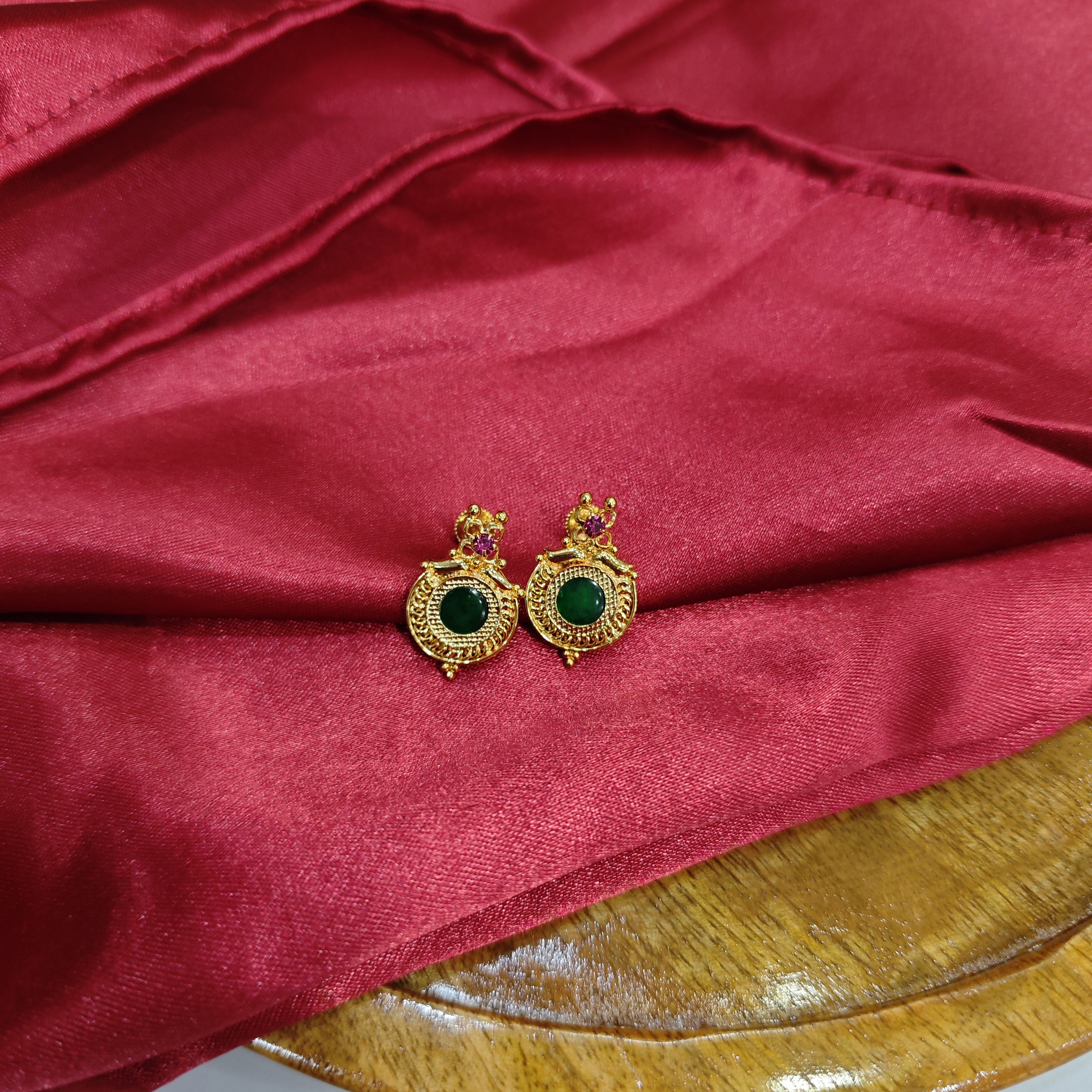Gold plated round green palakka fancy work