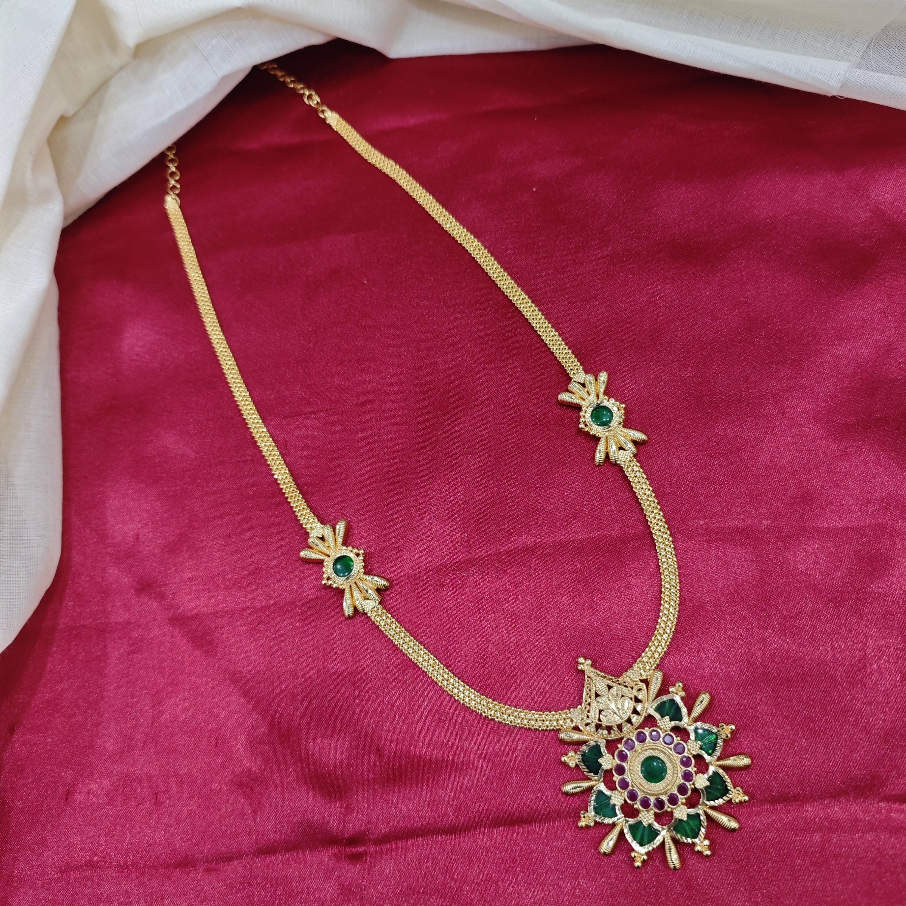 Traditional gold plated green palakka center locket with ruby stone haram(VSH03)