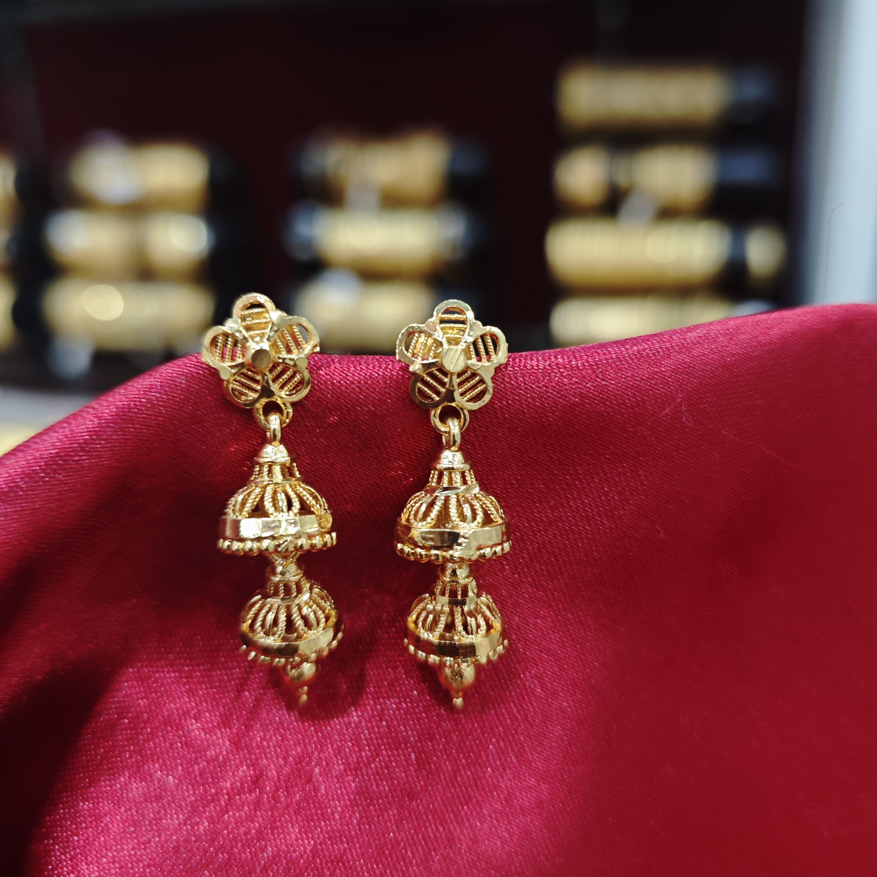 Plain 2 step  Small jimukka hanging stud 